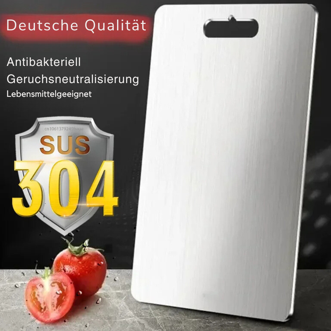 Hochwertiges Küchenbrett aus massivem Titan. Flecken- und geruchsresistent für höchste Küchenhygiene.
