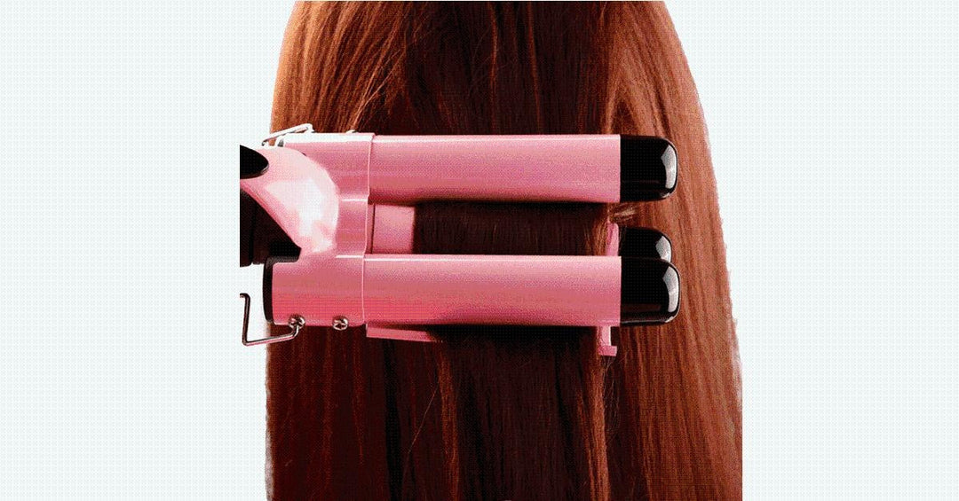Damen Lockenstab (rosa) mit LCD-Display. Zaubern Sie mühelos moderne Beach Waves oder elegante Locken für jeden Anlass.