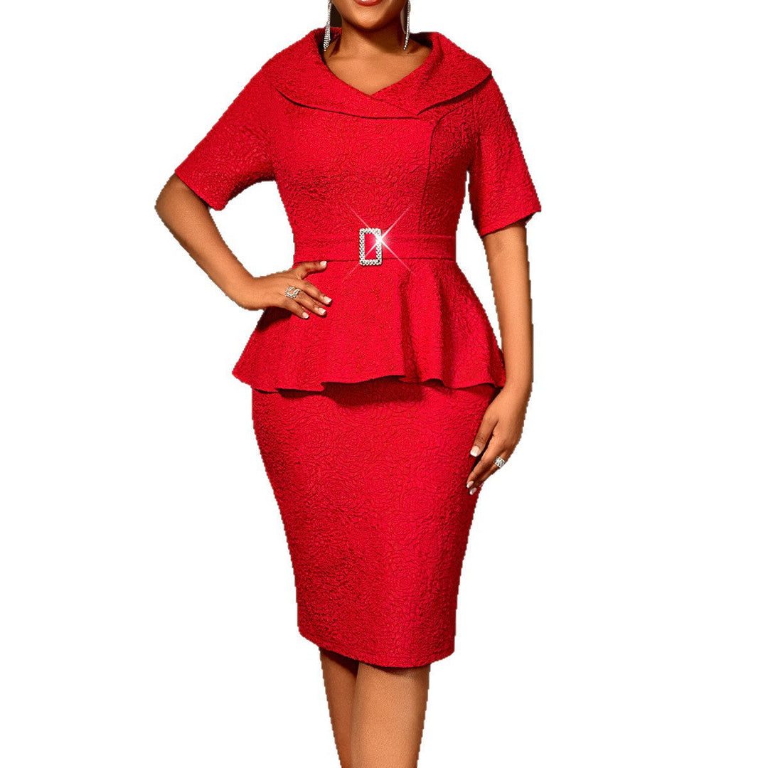 Schickes Business-Peplum-Kleid in Orange. Figurbetonte Passform, ideal für formelle Anlässe oder das Büro.