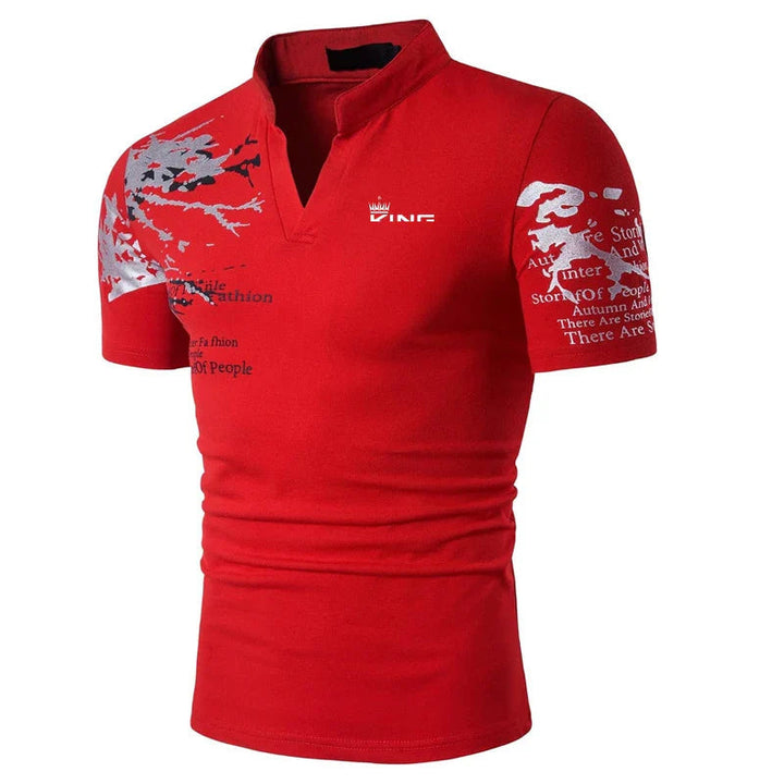 Rotes Herren Kurzarm Poloshirt für zeitlosen Stil. Klassisches Polohemd, ideal für Freizeit & Business Casual Sommer.