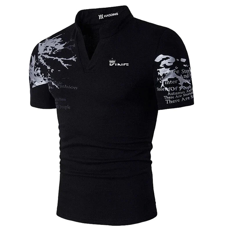Schwarzes Herren Polohemd, kurzarm. Basic & bequem für Sommer. Ideal als Business Casual oder Freizeitmode.