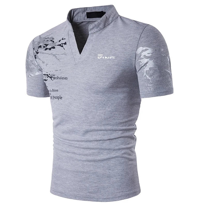 Graues Herren Poloshirt, kurzarm. Klassisches & bequemes Männer Oberteil für Sommer, Freizeit & Business Casual.