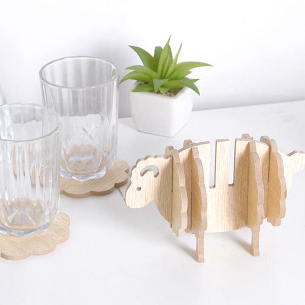 Hochwertige Holzuntersetzer im Schaf-Design, praktisch & stilvoll. Tolles Geschenk für Tierliebhaber.