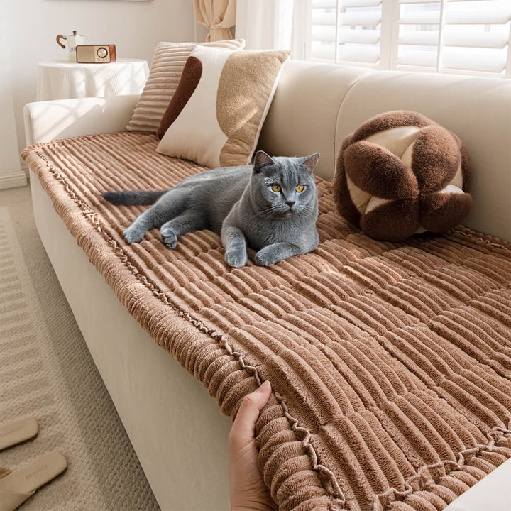Weicher Flanell-Möbelschutz, ideal als Hundematte für das Sofa im Wohnzimmer.