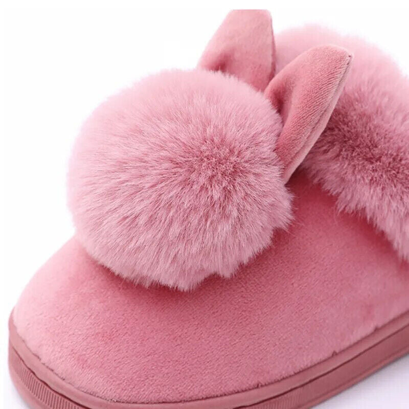 Premium Damen Winter Hausschuhe, flauschig, bequem & mit süßen Hasenohren verziert.