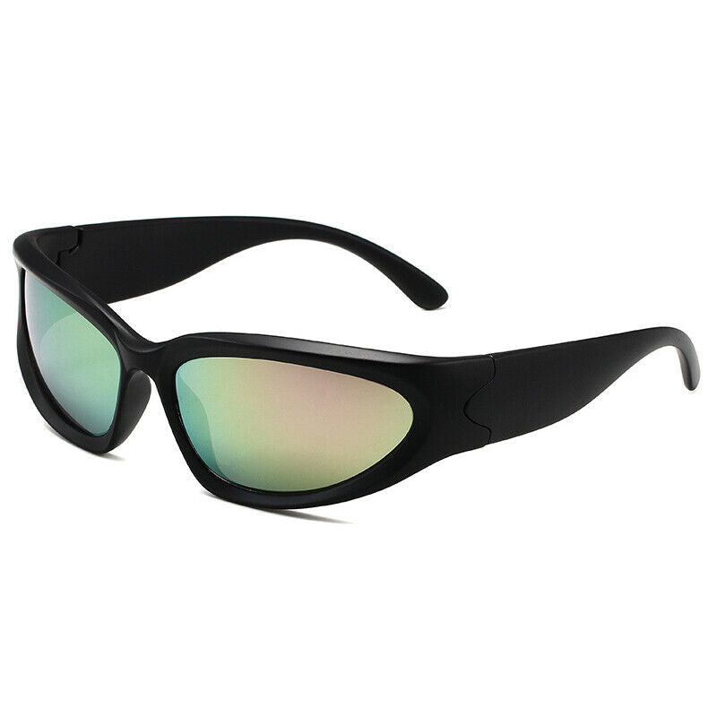 Modische Unisex Sonnenbrille im Retro-Stil, verspiegelt, rechteckig. Ein Must-have für den Sommer.