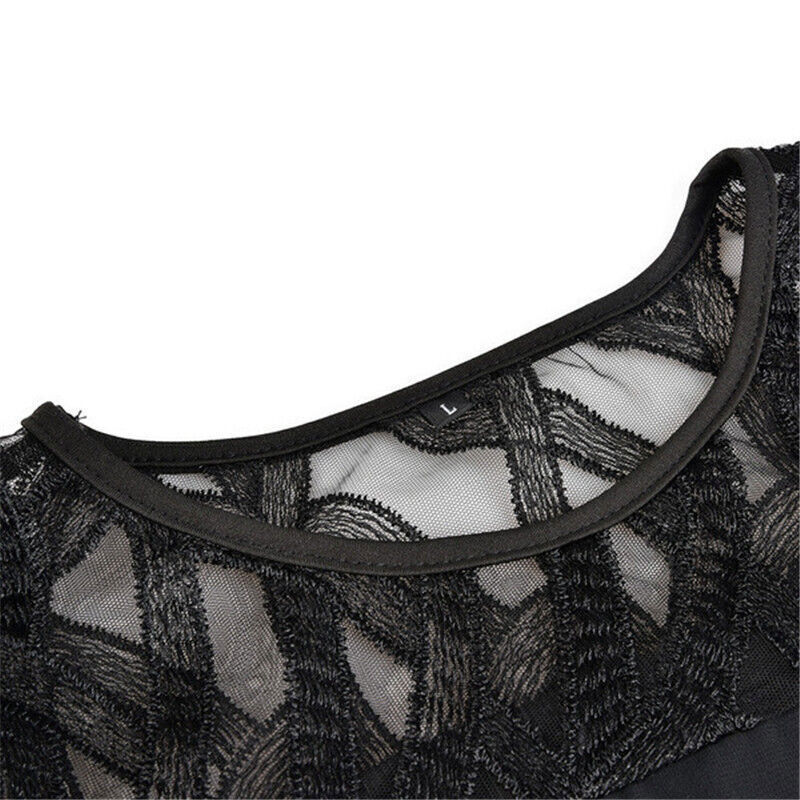Plus Size Damenkleid für besondere Anlässe. Festliches Midi-Kleid mit eleganten, detailreichen Ärmeln.