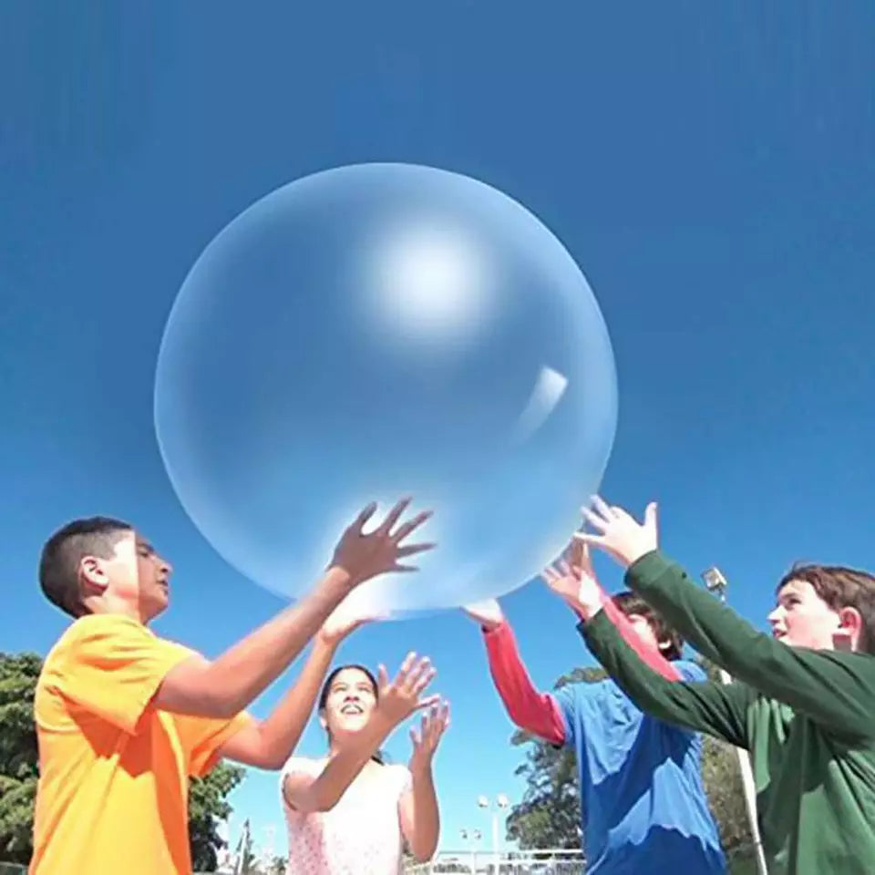 Riesiger, flexibler Bubble-Ball für grenzenlosen Outdoor-Spielspaß im Garten oder am Strand für Kinder.