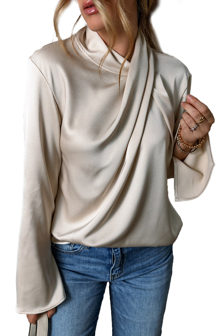 Damenbluse Livia: Elegante satinierte Langarmbluse mit einzigartigem Kreuzfront-Design.