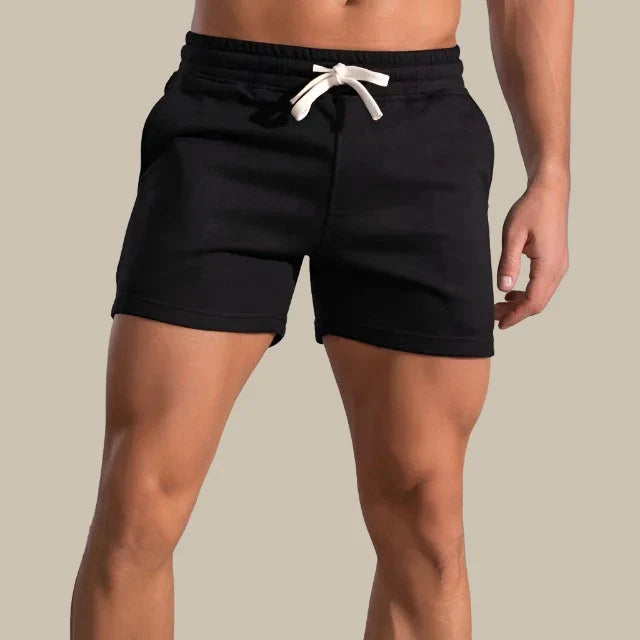 Lässige Herrenshorts in Slim-Fit Passform, ideal für Freizeit & Urlaub.