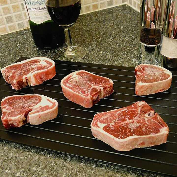 Spülmaschinenfestes Auftautablett für müheloses Auftauen von Fleisch, Fisch & anderen Lebensmitteln. Zeitersparnis.