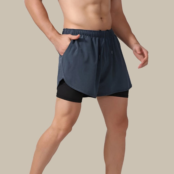 Schnelltrocknende Herren Laufshorts mit Reißverschlusstaschen, ideal für Training und Sport.