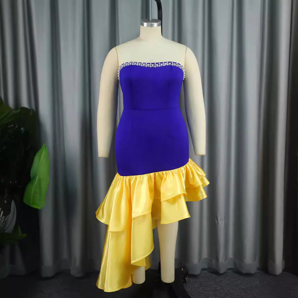 Elegantes blaues schulterfreies Damen Abendkleid mit Rüschen und taillierter Passform für besondere Anlässe.