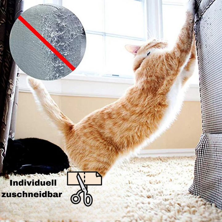 Kratzschutz für Katzen an der Sofalehne. Unsichtbarer, robuster Möbelschutz aus Folie gegen Krallenspuren.