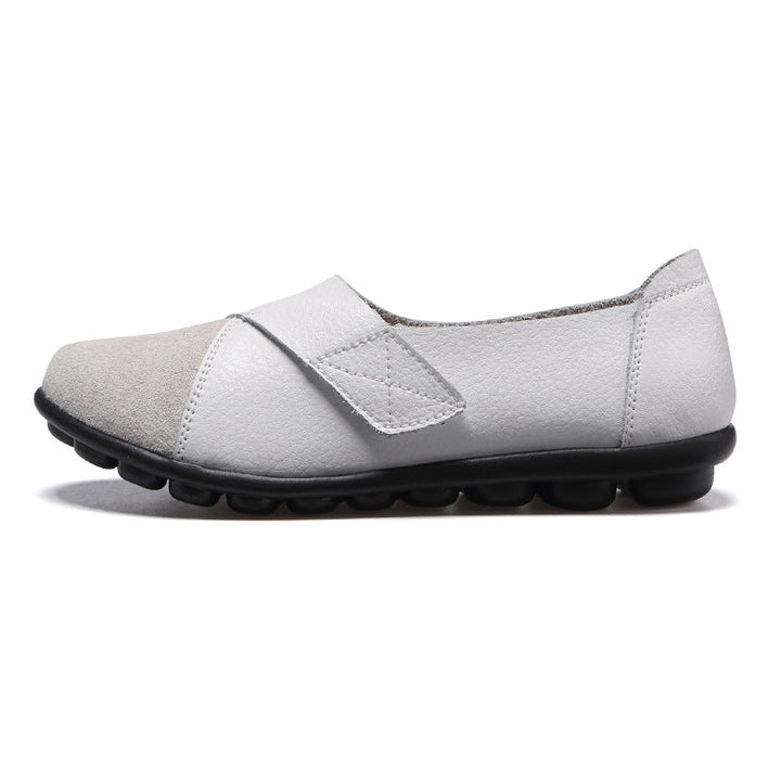 Schwarze rutschfeste Damen Loafers mit Klettverschluss, bequem für Alltag & Büro.