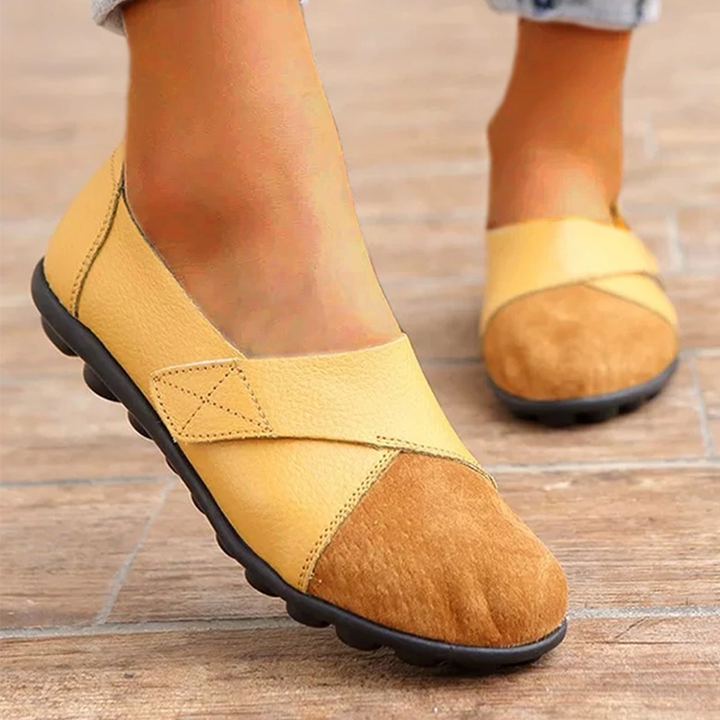 Komfortable Damen Loafers mit Klettverschluss, ideal für Frühling & Herbst.