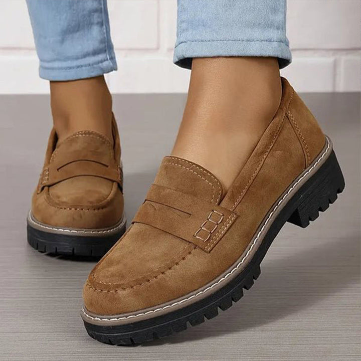 Ansicht: Schwarze Damen Orthopädische Mokassins, bequem & elegant für den ganzen Tag.