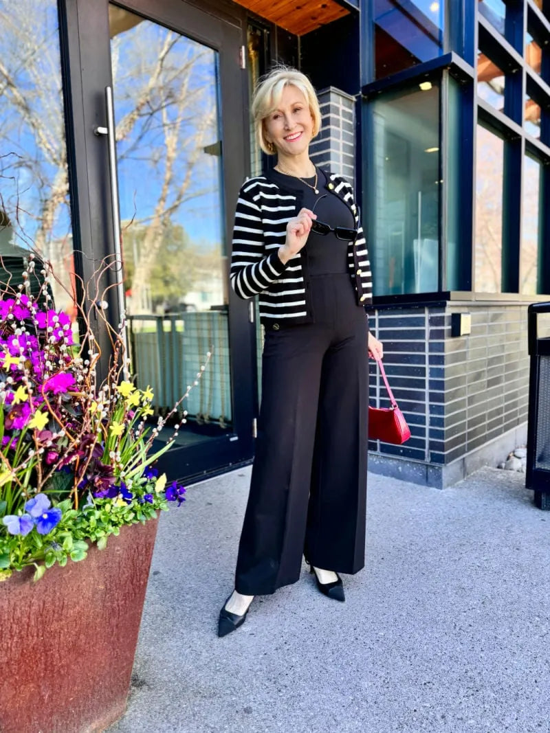 Damen Schlaghose in Toffee, High Waist, weites Bein, Po-Lift Effekt, ideal für Büro & Alltag.