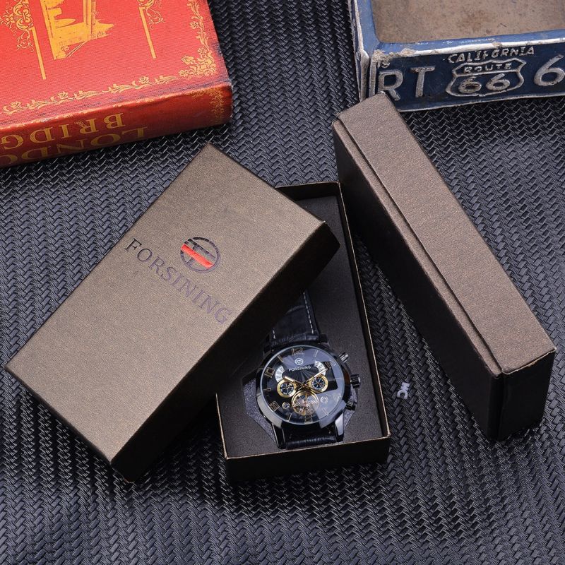Elegante schwarze Herren Automatikuhr, präzise und mechanisch. Ein stilvolles Statement.