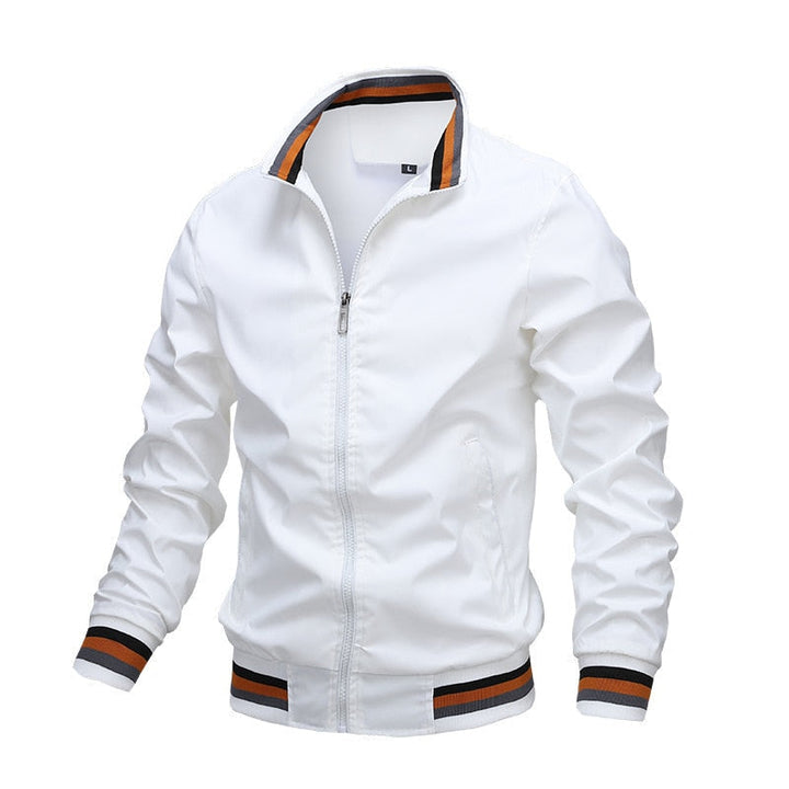 Grüne Herren Herbstjacke, robuste Outdoorjacke, bequem & vielseitig für jede Wetterlage.