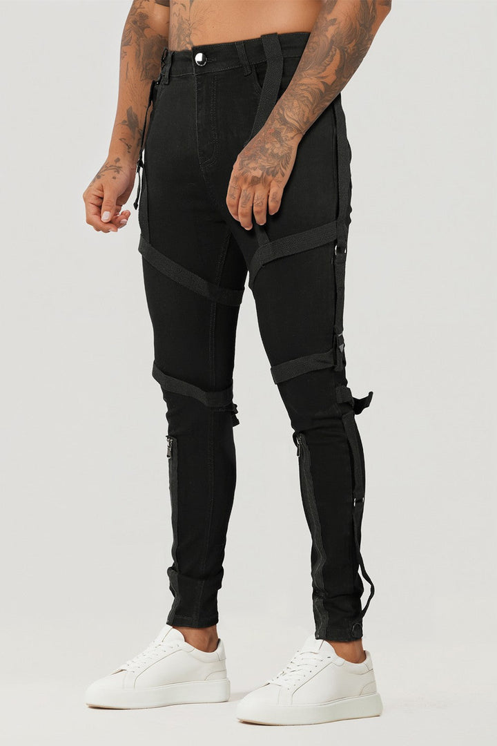Vielseitige schwarze Herren Slim Jeans mit Reißverschluss, passend für diverse Freizeit-Outfits.