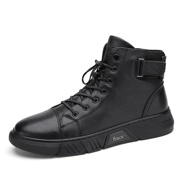 Klassische schwarze Herren Stiefel, ideal für urbane Abenteuer und Freizeitlooks. Bequeme & robuste Halbstiefel.