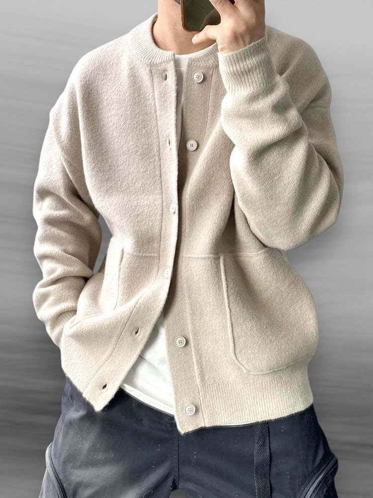 Grüne Herren Strickjacke, Langarm Cardigan mit Knopfleiste, Nate Strickmodell, stilvoll & komfortabel.