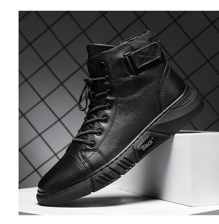 Robuste schwarze Maxwell Herren-Boots. Ideal für Outdoor, Winter & Herbst. Komfortabel und stilvoll.