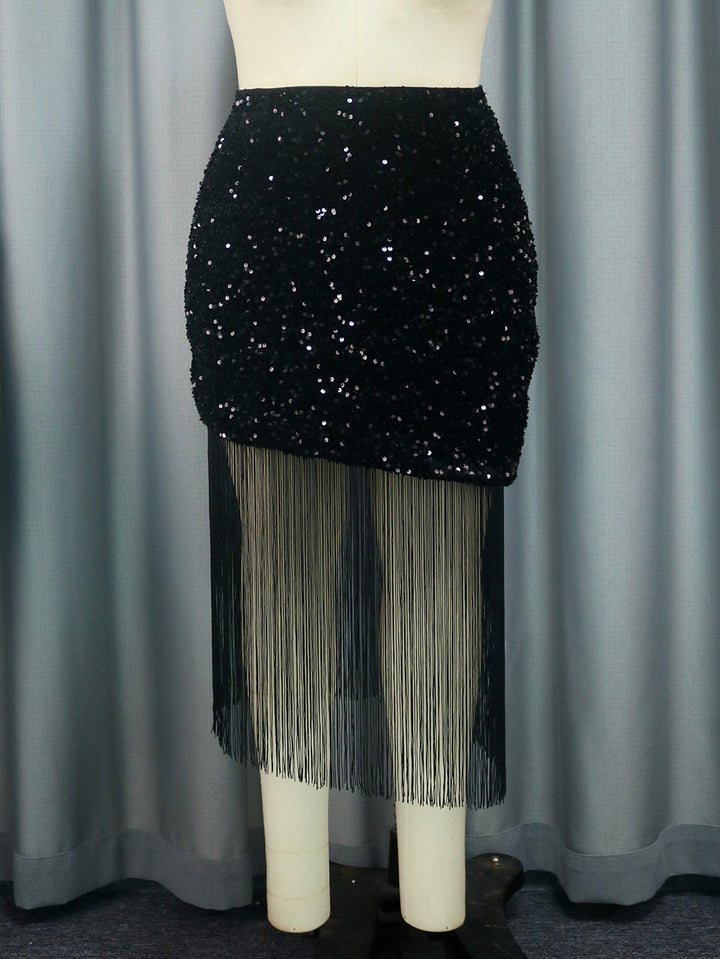 Damen-Paillettenrock in Schwarz mit dynamischen Fransen, ein eleganter Hingucker für Festlichkeiten.