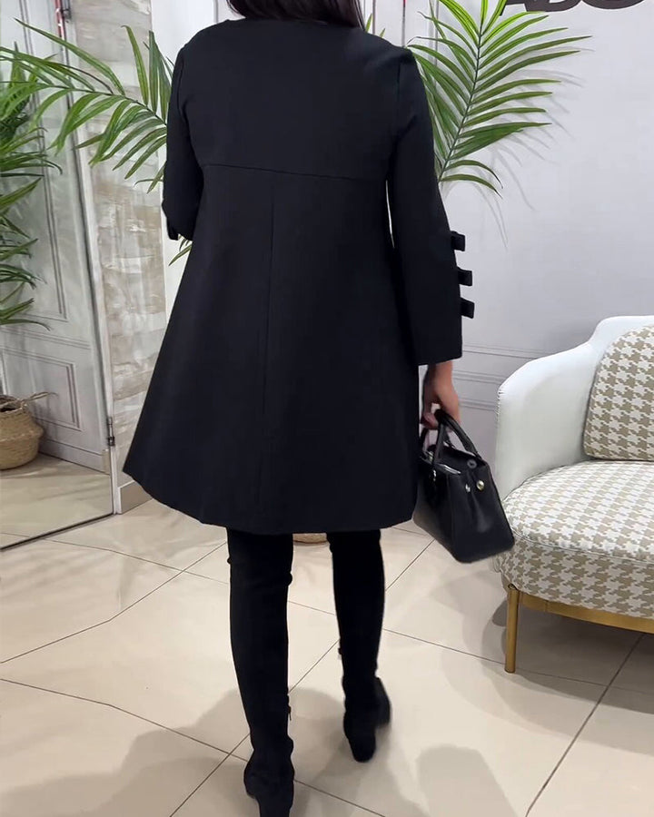 Vielseitiges schwarzes Damenkleid "Nora" mit langen Ärmeln, Rundhals. Bequem, knielang für Herbst- & Wintermode.