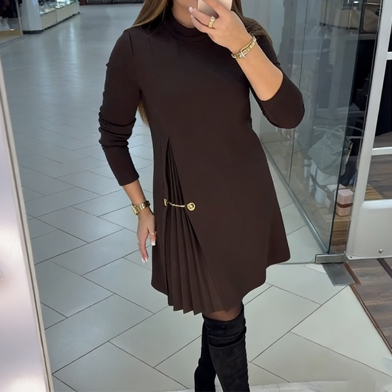 Schwarzes elegantes Damen Langarmkleid, A-Linie, mit stilvollem Faltendetail. Vielseitiges Tages- & Abendkleid.