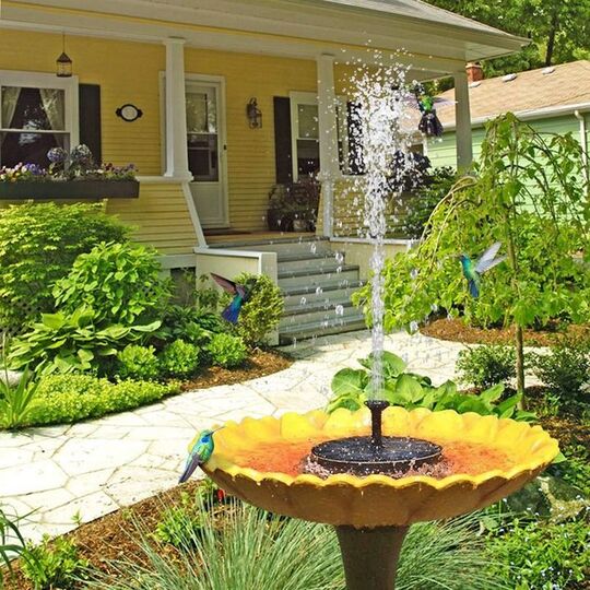 Umweltfreundliche Solar-Fontäne für Teich & Garten, schwimmende Wasserpumpe mit 6 Köpfen, nachhaltige Gartendeko.