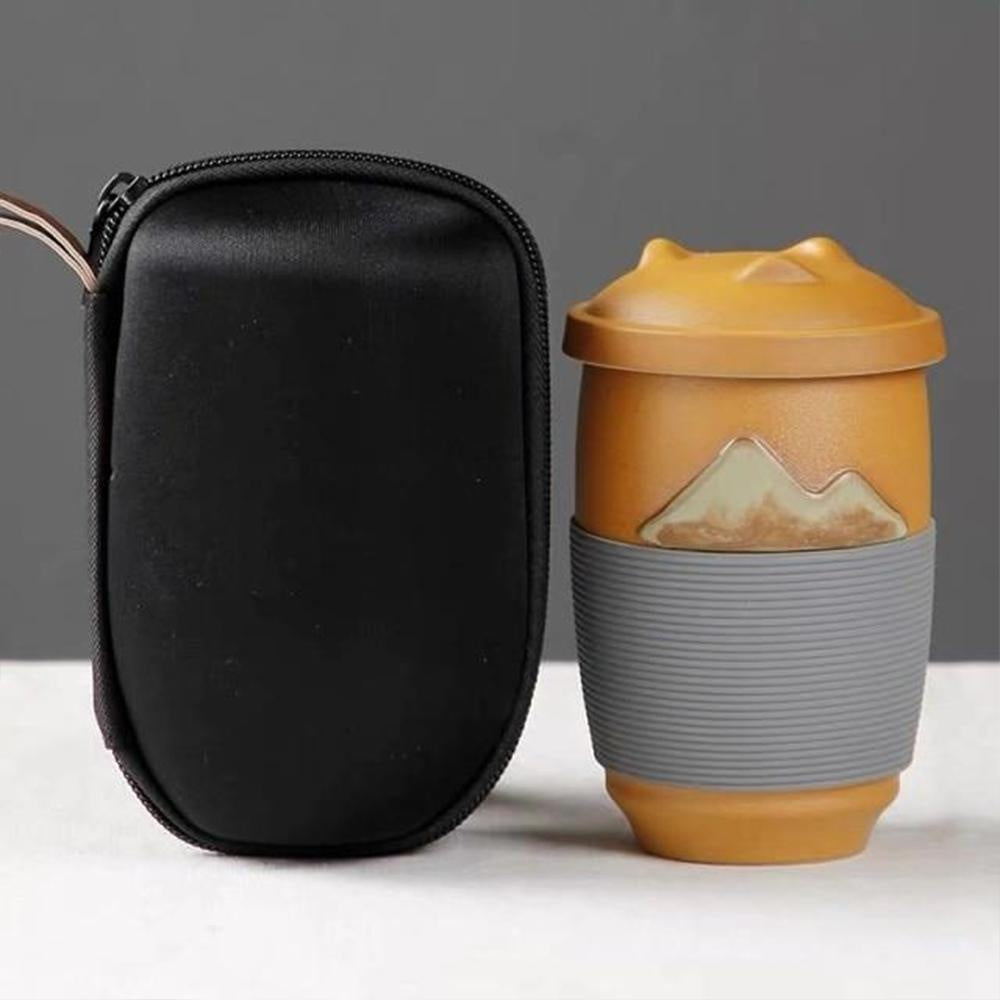 Vielseitiger Teetasse mit Filter und Deckel, geeignet für Sencha, Kräutertee oder Früchtetee.