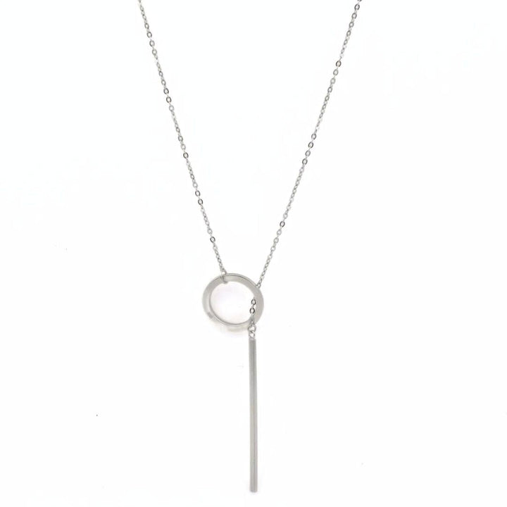 Goldene Damen Lariat-Halskette, schlanker Barren-Anhänger, eleganter Goldschmuck, verstellbar.