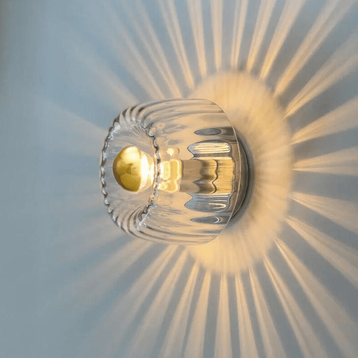 Moderne skandinavische Bauhaus Wandleuchte, Glas-Metall Designlampe für Wohnzimmer & Flur.