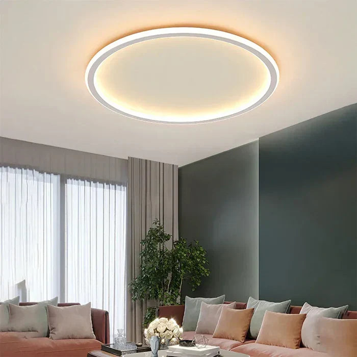 Stilvolle LED-Lampe aus Glas & Metall, skandinavisches Design, ideal als Innenbeleuchtung.