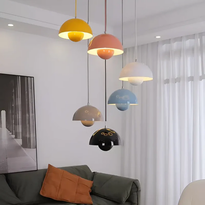 Dekorative LED Hängeleuchte, skandinavischer Stil, verleiht dem Esszimmer Eleganz.