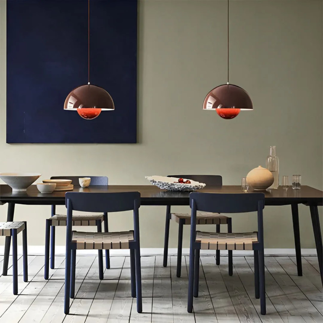 Skandinavische LED Hängeleuchte, minimalistisches Design, ideal für stimmungsvolle Beleuchtung.