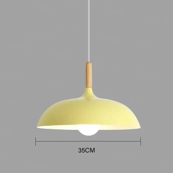 Skandinavische LED-Pendelleuchte Vailora für angenehmes Ambiente. Ideal für Wohn- und Schlafzimmerbeleuchtung.