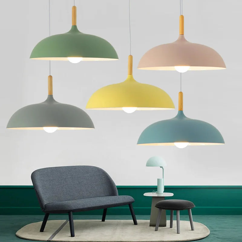 LED-Hängeleuchte Vailora im skandinavischen Stil für Küche oder Esszimmer. E27, modernes Design, vielseitig.