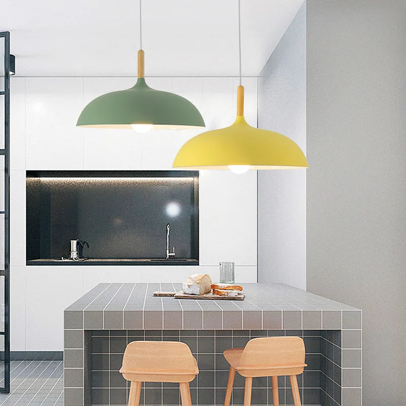 Elegante LED-Deckenleuchte Vailora (E27), skandinavisches Design für Ihr Zuhause. Sorgt für helles, modernes Licht.