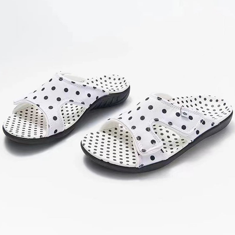 Perfekte Damen Strandsandalen, rutschfest & gepolstert, für ganztägigen Komfort im Sommer.