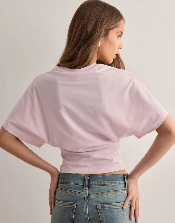 Slim Fit Damen Kurzarmshirt, tailliert & elegant mit Butterfly-Ärmeln, ideales Sommer T-Shirt für Damenmode.