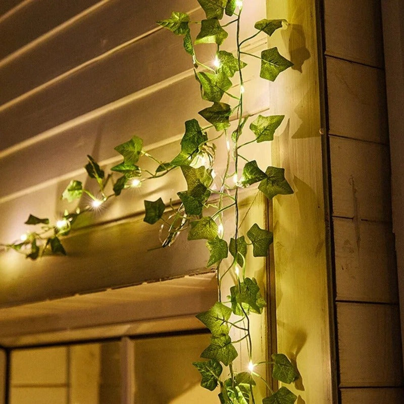 Solar LED Efeu Lichterkette warmweiß. Dekorative Außenbeleuchtung für Garten, Balkon, Terrasse.