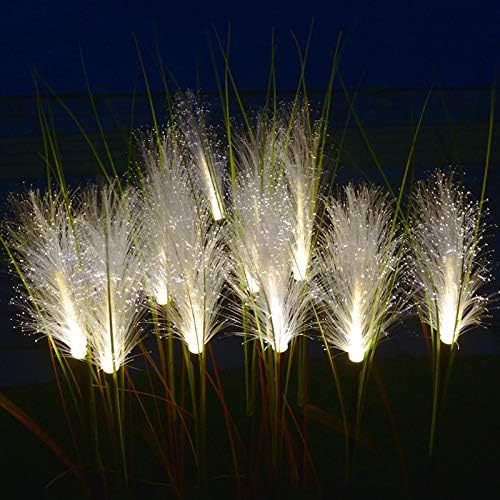 Solar Rattan Gartenlampe, weißes LED Licht. Klare Außenbeleuchtung, wasserdicht & energieeffizient.