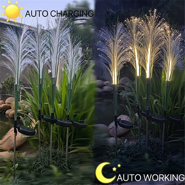 Energieeffiziente Solar Rattan Gartenlampe. LED Außenlicht mit warmem Licht für den Außenbereich.