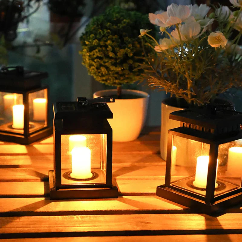 Wetterfeste IP44 Solarlaterne mit LED-Teelicht. Ideal als Gartenlicht, Terrassenlampe oder Balkon Deko.