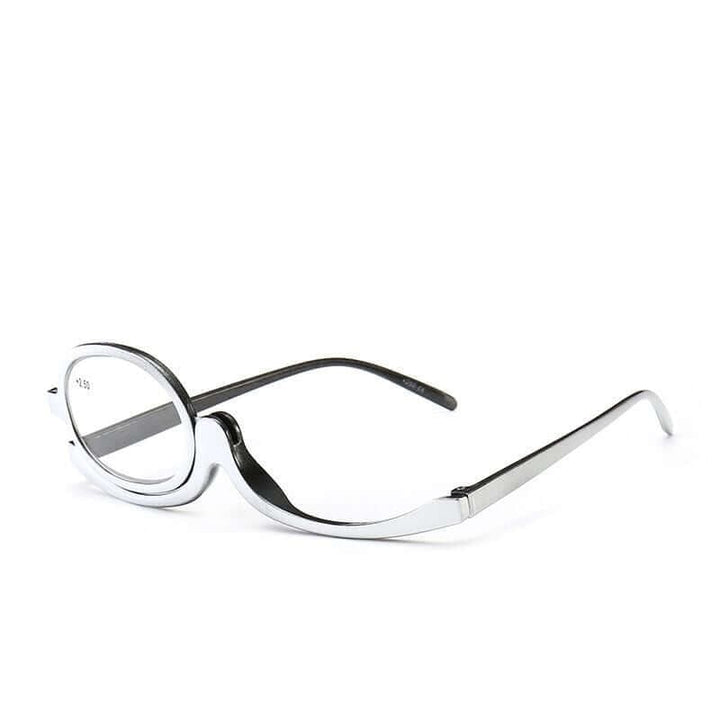 Innovatives Beautyzubehör: Makeup-Brille mit drehbarer Schwenklinse ermöglicht präzises Schminken bei Sehschwäche.