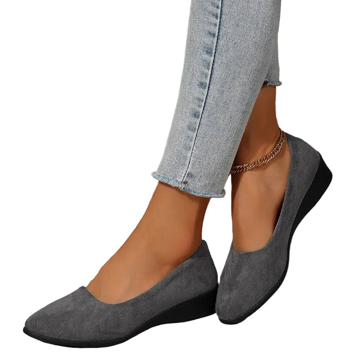 Elegante Damen Keilschuhe mit niedrigem Keilabsatz, perfekt als komfortable Alltagsschuhe für Frauen.