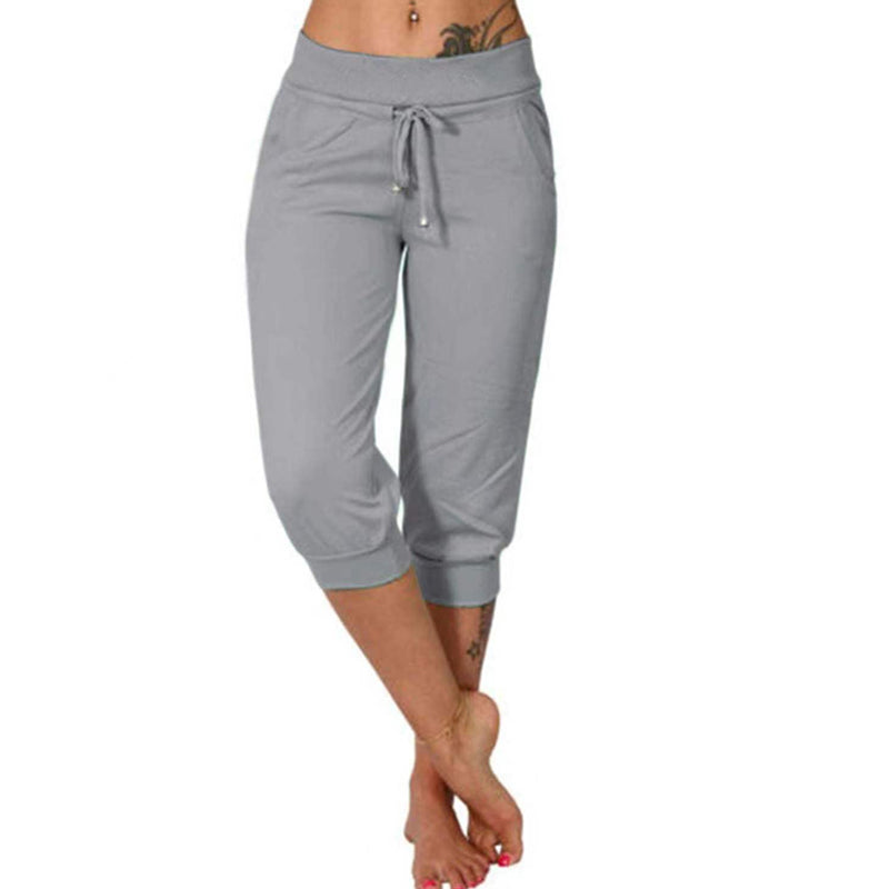 Bequeme Damen Loungehose mit Kordelzug, ideal als 7/8 Freizeithose für entspannte Tage.